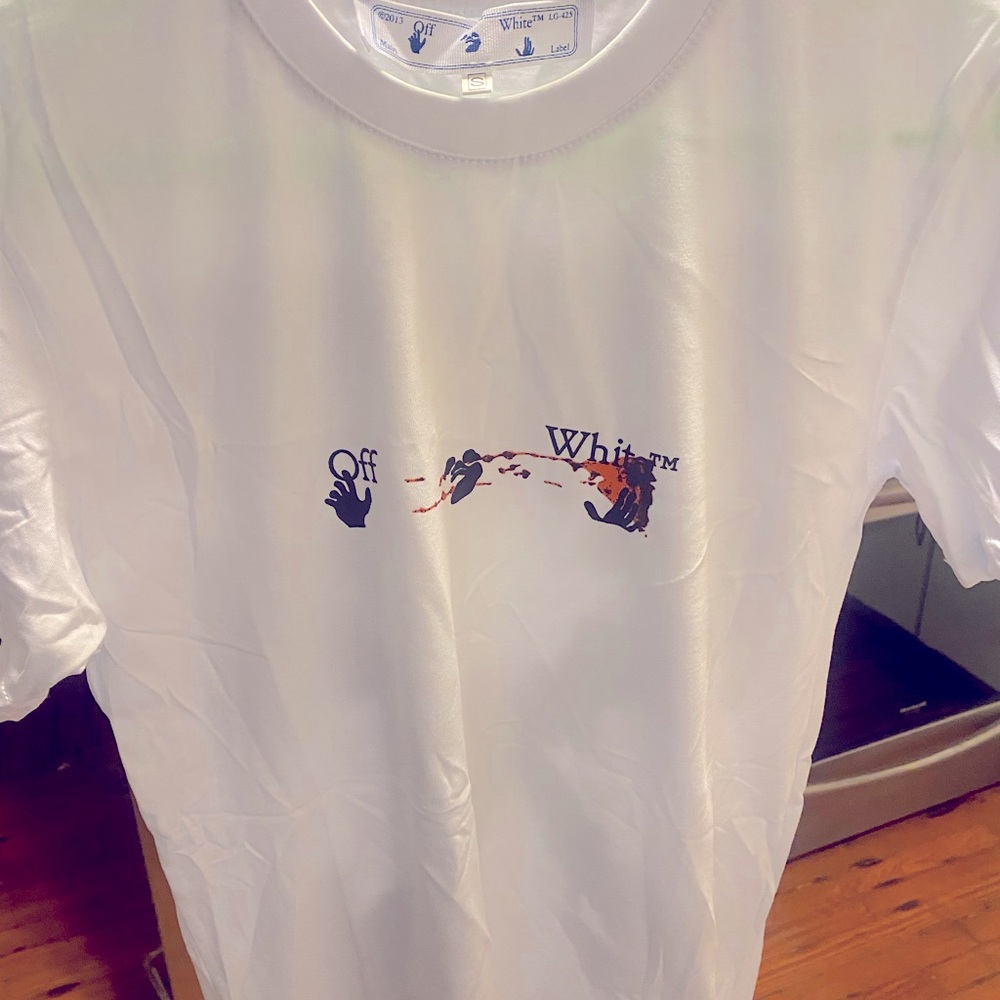 Off white t shirt